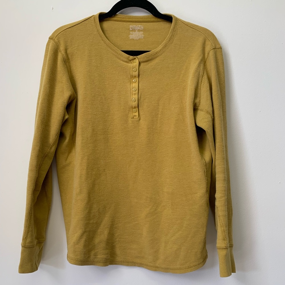 Yellow long sleeve thermal